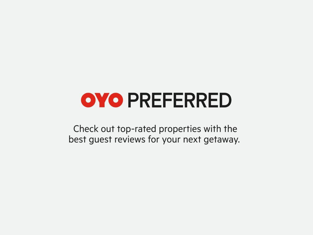 Vaccinated Staff- Townhouse Oak Hotel Silvotel Indore Extérieur photo